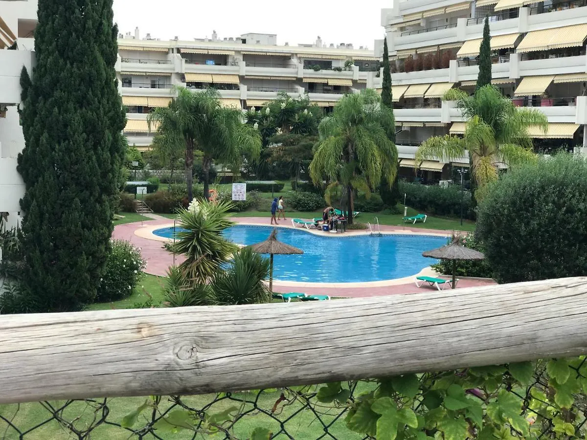 アパート Apartament Guadalmina マルベーリャ